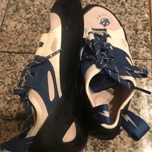 Brand new never worn climbing shoes!!